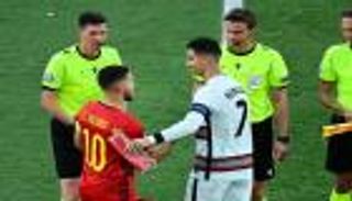لماذا يرفض أسلوب حياة كريستيانو رونالدو؟.. هازارد «الكسول» يُجيب