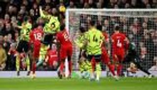 الدوري الإنجليزي.. سلاح وحيد يُرجح كفة أرسنال أمام ليفربول