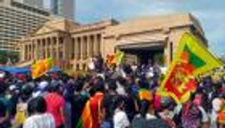 سريلانكا تنهض من كبوتها.. الأزمة المالية تنحسر تدريجياً