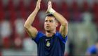 في عيد ميلاده.. نجوم النصر يفاجئون رونالدو (فيديو)