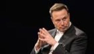 «الرؤساء التنفيذيون الأقوياء».. مطب صناعي في طريق تسلا