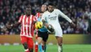 ريال مدريد يتلقى ضربة جديدة قبل قمة الدوري الإسباني