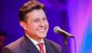 أغنية هاني شاكر الجديدة «انسى اللي خان» (فيديو)