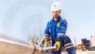 «أدنوك للحفر».. خطط استراتيجية واستحواذات عالمية في 2024