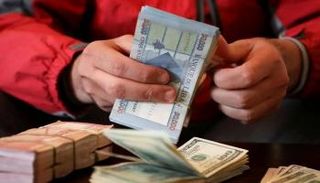 الليرة اللبنانية والدولار الأمريكي - أرشيفية 