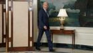 بايدن ينجو من قضية «الوثائق السرية».. وترامب: كيل بمكيالين