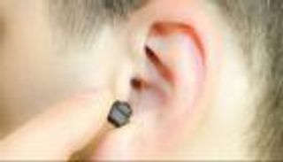 حاول الغش فنُقل للمستشفى.. والسبب &laquo;سماعة أذن&raquo;