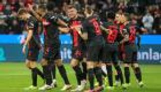 في ليلة الثلاثية.. عجوز ليفركوزن يستفز طفل بايرن ميونخ (صورة)