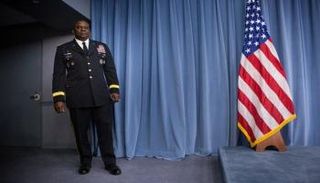 لويد أوستن وزير الدفاع الأمريكي