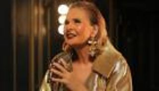 يسرا.. بدأت مطربة و«قبلة حسين فهمي» تضعها في أصعب موقف
