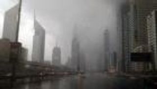 تطورات الطقس في الإمارات.. ظروف جوية استثنائية