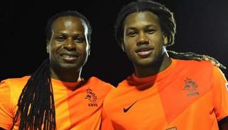  رويل ليفيدين ونجله دييغو