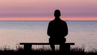 الوحدة تتعمق في عيد الحب لدى الأعزاب