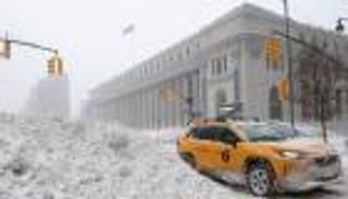 تحذير لـ30 مليون شخص.. عاصفة ثلجية تربك أمريكا (صور)