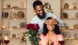 عيد الحب 2024.. مواقف تُفسد المناسبة السعيدة «لا تفعلها»