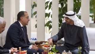 الشيخ محمد بن زايد آل نهيان مع رئيس الوزراء المصري