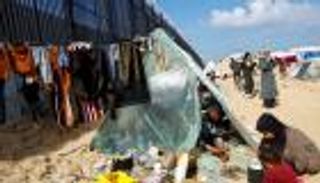 حرب غزة في يومها الـ132.. سباق بين الدبلوماسية والنار لمنع «كابوس» رفح