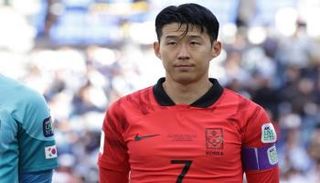 سون قائد منتخب كوريا الجنوبية