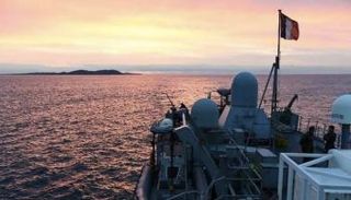 فرقاطة فرنسية في البحر الأحمر