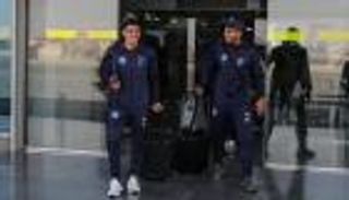 بعد طائرة الأهلي.. سائق مازيمبي يحطم سيارات بيراميدز في الكونغو