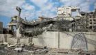 بالصور.. إسرائيل تدمر منزل الرئيس الفلسطيني الراحل ياسر عرفات في غزة