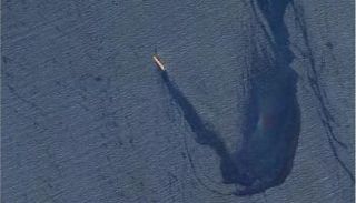 جانب من الهجوم الحوثي على السفينة روبيمار 