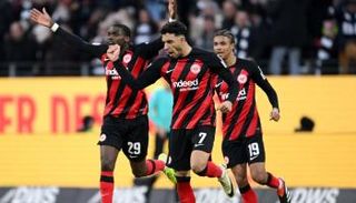 عمر مرموش لاعب آينتراخت فرانكفورت