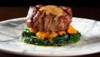 المأكولات الشعبية «الأكثر ضررا» بالبيئة.. بينها أطباق شهيرة