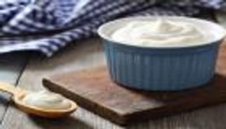 فوائد الزبادي في السحور.. طاقة وشبع أثناء الصيام