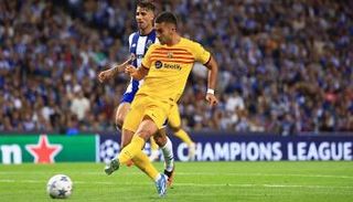 فيران توريس يسجل لبرشلونة في مرمى بورتو