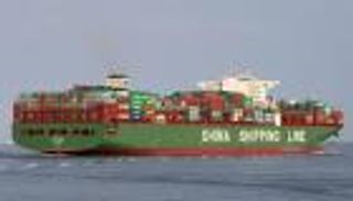 مستقبل قطاع الشحن وسط توترات عالمية.. أطواق النجاة