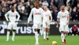 مانشستر يونايتد يفجر غضب أساطير إنجلترا.. هل حان وقت التغيير؟