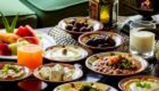 السمنة واضطرابات الجهاز الهضمي.. من أضرار النوم بعد السحور