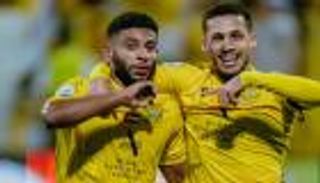 «اللي بعده».. قطار الوصل يعبر محطة الشارقة في الدوري الإماراتي