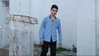 الشاب السوري قيس الزرزور 