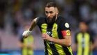 بنزيما و«فبراير الأسود».. هداف الاتحاد محروم من السعادة