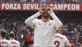 هدف مستحيل.. يوسف النصيري يواصل صيد ضحيته المفضلة (فيديو)