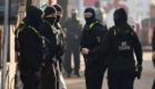 مطاردات «الجيش الأحمر» تغلق مناطق بالعاصمة الألمانية