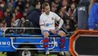 كابوس يلاحقه.. برشلونة بين شبح الإصابات والأزمة الاقتصادية