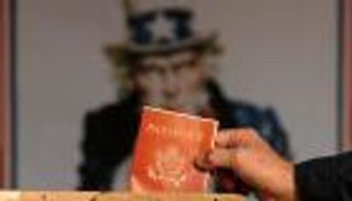 هل يحق لسجين الترشح لمنصب الرئيس الأمريكي؟