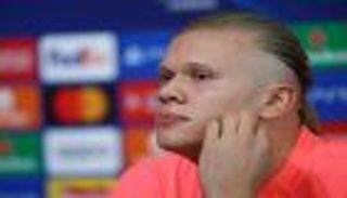 هالاند يطالب ميسي بالاعتزال.. ويصدم ريال مدريد