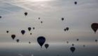 قصة أول رحلة بالمنطاد في العالم.. أبطالها خروف وبطة وديك