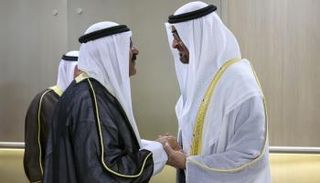الشيخ محمد بن زايد آل نهيان والشيخ مشعل الأحمد الجابر الصباح