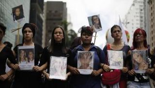 تظاهرة للتنديد بالعنف ضد المرأة في البرازيل - أرشيفية