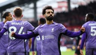 محمد صلاح خارج تشكيل ليفربول