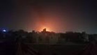 قصف أمريكي يضرب 3 معسكرات حوثية في الحديدة.. وتحليق مكثف للطيران بتعز