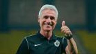 بين ثغرة الدفاع والألقاب.. مدرب النصر السعودي يستفز الجميع