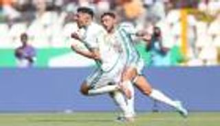 قائمة منتخب الجزائر المتوقعة لتوقف مارس.. عودة بن رحمة ووجه جديد