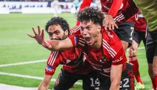 إمام عاشور لاعب الأهلي