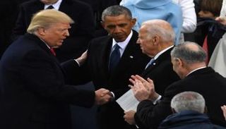 لقاء سابق بين الرئيسين الأمريكي الحالي بايدن وسلفه ترامب